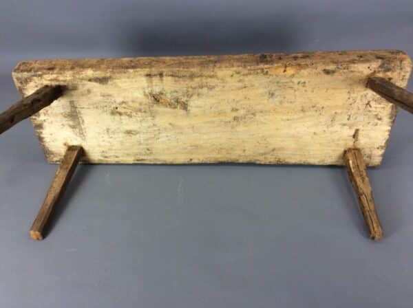 Large 19th Century Welsh Oak Pig Bench - Image 5