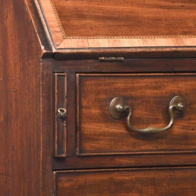 Fine George III Inlaid Mahogany Bureau Bookcase in Excellent Condition Antique bureau Antique Bookcases 11