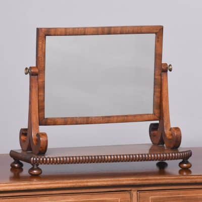 Neat-Sized Scottish Georgian Figured Mahogany Dressing Mirror in The Style of Mein of Kelso Antique Mirrors 3