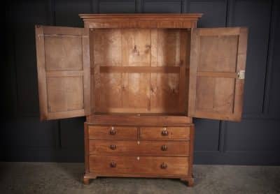 George III Oak Gentlemans Wardrobe antique wardrobes Antique Furniture 15