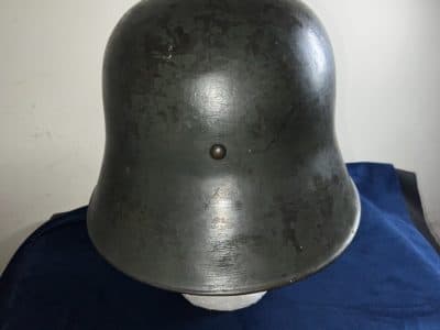 GERMAN  SOLDIERS 2WW HELMET Antique Collectibles 7