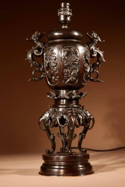 Fine Japanese Bronze Table Lamp, Meiji 1868-1912. japan Antique Lighting 7