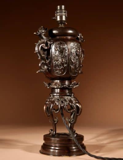 Fine Japanese Bronze Table Lamp, Meiji 1868-1912. japan Antique Lighting 5