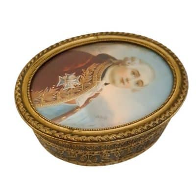 Antique French Yewelry Box, Painted by FREDERIC DUBOIS on Ivory, Portrait of King Louis XVI Antique Art 6