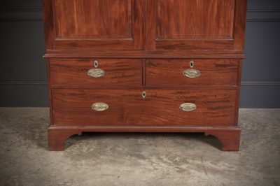 18th Century Mahogany Bachelors Wardrobe antique wardrobes Antique Furniture 7