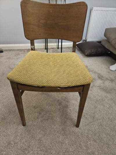 MUSTARD COLOUR RETRO CHAIR Antique Chairs 3