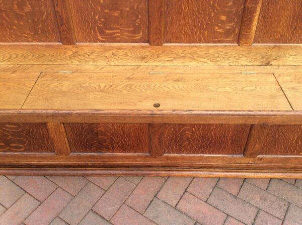 Arts & Crafts Cotswold School Oak Panelled Settle - Image 6