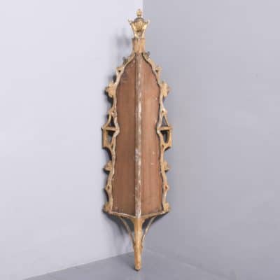 Pair of Victorian Carved Giltwood and Mirrored Corner Hanging Shelves - Image 8