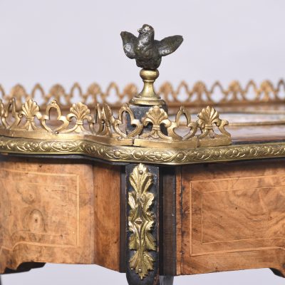 Louis XV Style Three Tier Étagère stand Antique Furniture 6