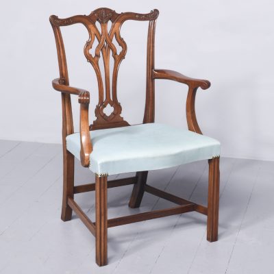 Set of 12 Dining Chairs and Mahogany Table Antique Furniture 14