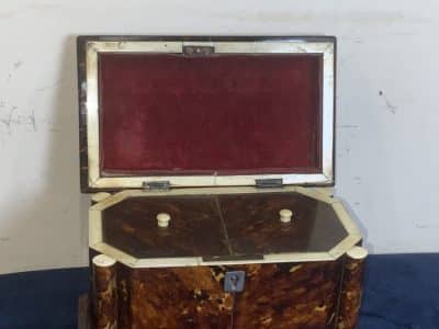 TORTOISE SHELL TEA CADDY CIRCA 1750’s Antique Boxes 11