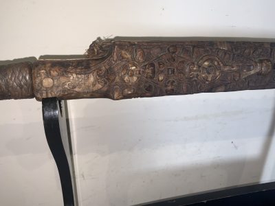 HEAD HUNTERS PARANG AND CARVED SCABBARD Antique Swords 8