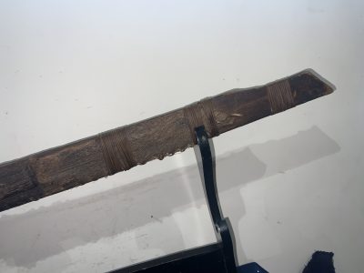 HEAD HUNTERS PARANG AND CARVED SCABBARD Antique Swords 15