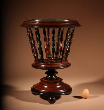 A Beautiful Walnut And Ebonised Tea Stove Bucket/Peat Bucket Planter/Jardinière. planter Antique Furniture 5