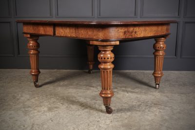 Large Pollard Oak Extending Dining Table A large Victorian mahogany extending dining table Antique Furniture 8