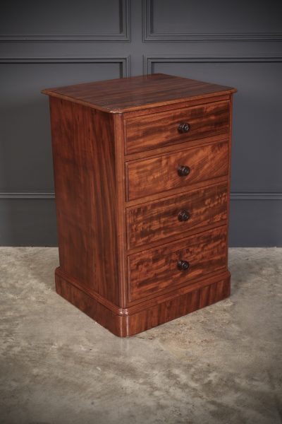 Pair of Victorian Mahogany Bedside Cabinets bedside cabinets Antique Cabinets 8