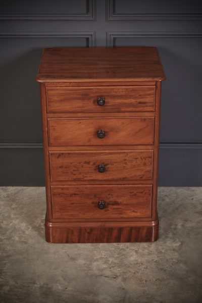 Pair of Victorian Mahogany Bedside Cabinets bedside cabinets Antique Cabinets 9