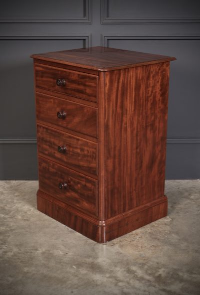 Pair of Victorian Mahogany Bedside Cabinets bedside cabinets Antique Cabinets 12