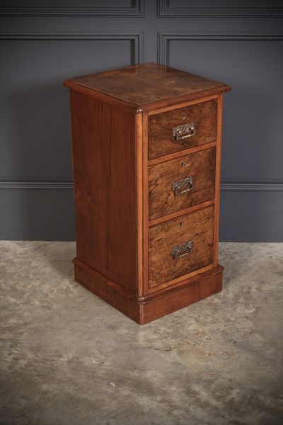 Pair of Victorian Walnut Bedside Chests antique chest of drawers Antique Chest Of Drawers 8