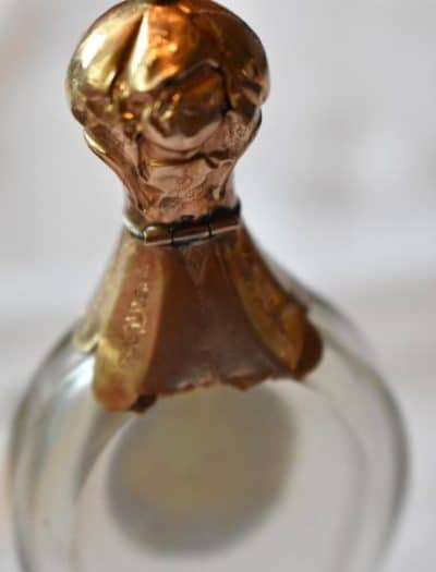 Antique French Perfume Bottle Encrusted With Gold, Jen Jacques Rousseau. 17th century old master Antique Collectibles 6