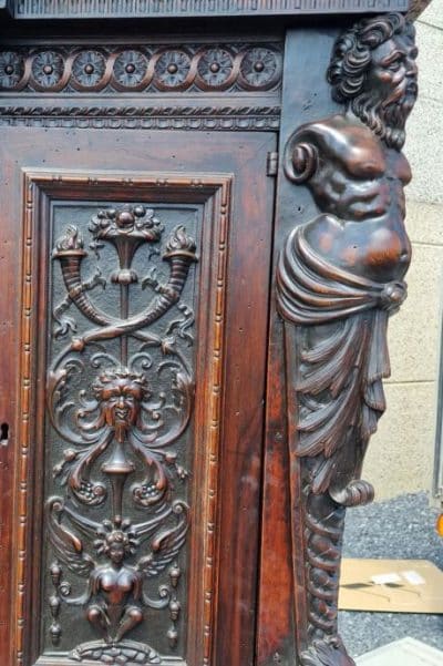 Antique Carved Wooden Sideboard, 19th Century. - Image 11