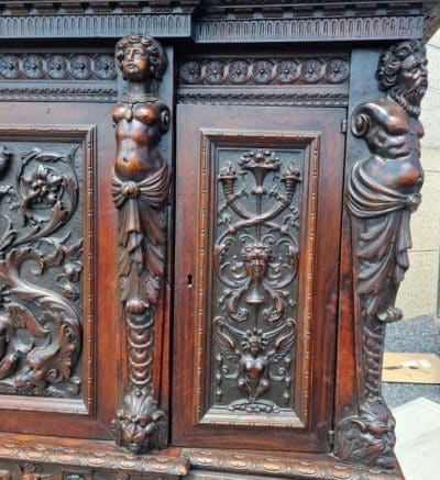 Antique Carved Wooden Sideboard, 19th Century. - Image 13