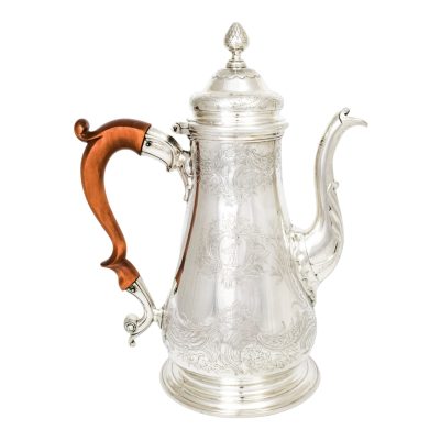 Antique 1740's George II Rococo sterling silver rocaille coffeepot with aristocratic armorials - Image 5