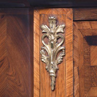 Exceptional French Marble-Top Serpentine-Front Inlaid Rosewood Commode commode Antique Chests 5