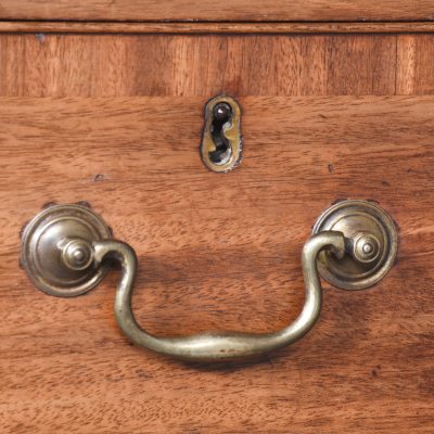 Fine Quality George III Crossbanded Mahogany Chest on Chest - Image 3