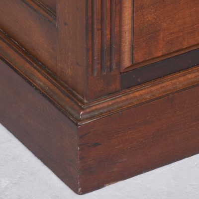 Exceptional Quality Pair of Small Victorian Figured Mahogany Chests of Drawers/Bedside Lockers bedside Antique Chest Of Drawers 7