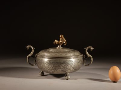 A Very Rare Pewter And Brass Birthing Bowl 18th Century. pewter Antique Metals 3