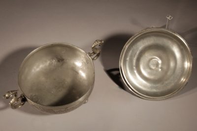 A Very Rare Pewter And Brass Birthing Bowl 18th Century. pewter Antique Metals 15