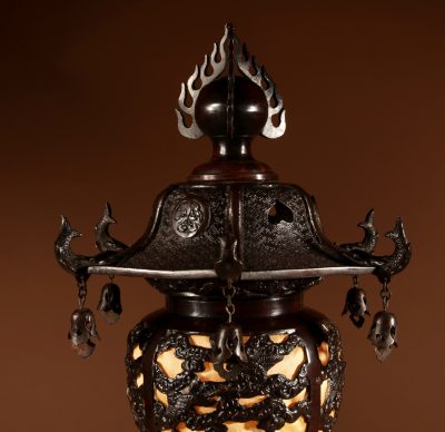 A Rare Large and Very Decorative Japanese Bronze Lantern Table Lamp - Image 5