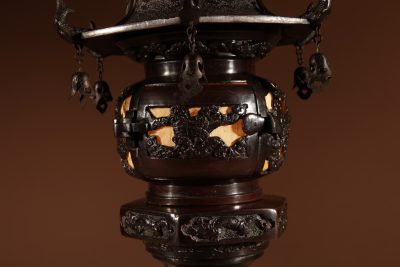 A Rare Large and Very Decorative Japanese Bronze Lantern Table Lamp bronze Antique Lighting 9