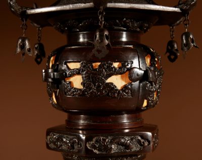 A Rare Large and Very Decorative Japanese Bronze Lantern Table Lamp - Image 8