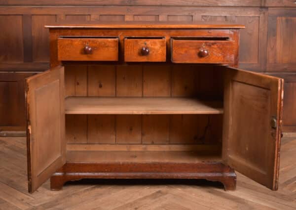 Scottish Pine Cabinet SAI2479 - Image 9