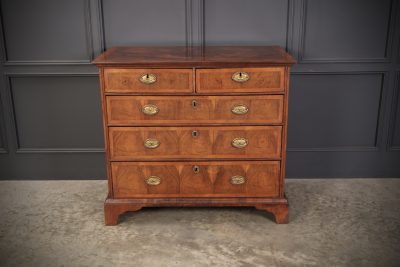 18th Century Walnut Chest of Drawers 18th century chest of drawers Antique Chest Of Drawers 7