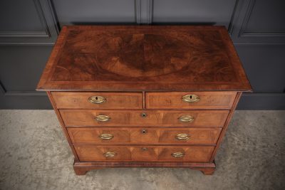 18th Century Walnut Chest of Drawers 18th century chest of drawers Antique Chest Of Drawers 9