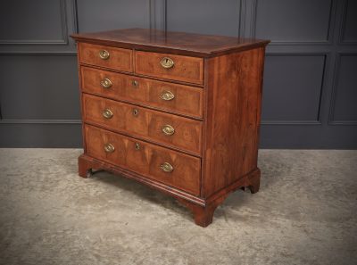 18th Century Walnut Chest of Drawers 18th century chest of drawers Antique Chest Of Drawers 11