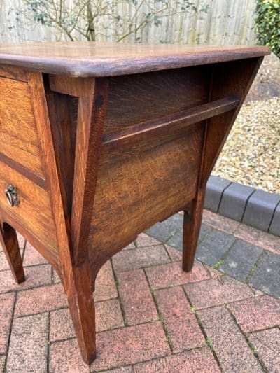 Arts & Crafts Oak Side Table c1900 lamp table Antique Furniture 11