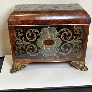 TORTOISE SHELL & BUELLE TEA CADDY Antique Boxes