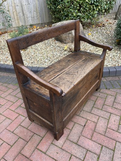 18th Century Oak Box Settle 18th century Antique Benches 4