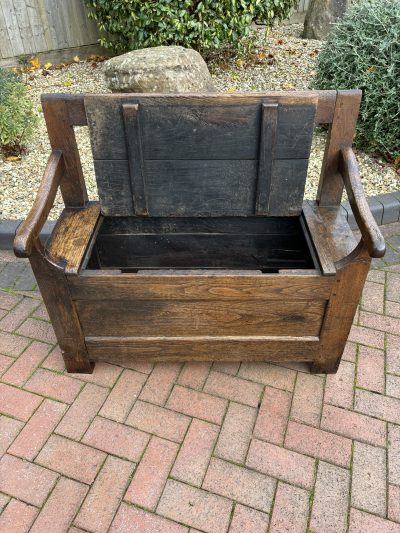 18th Century Oak Box Settle 18th century Antique Benches 10