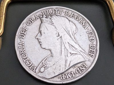 Silver crown coin 1899 very nice coin - Image 2