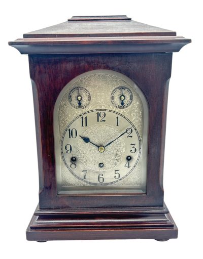 Fabulous Musical Westminster Chime Bracket Clock – 8 Day musical Clock Antique oak plate back dresser. Antique Clocks 3