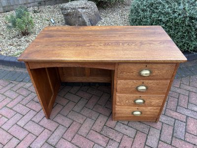 1930s Single Pedestal Oak Desk Antique desk Antique Desks 4