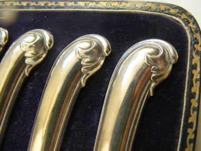 Exquisite Set 6 Pistol Grip Butter Knives Sterling Silver Sheffield 1924 original BOX - Image 6