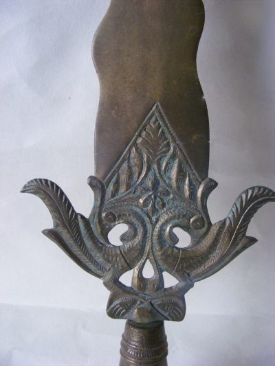 RARE Sinhalese Spear Head Patisthanaya 19thC Ceylon Sri Lanka Pole Axe Halbeard type weapon - Image 8