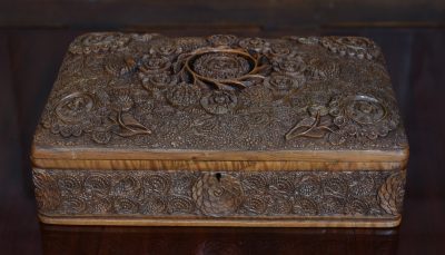 Hand-carved Anglo-Indian Wooden Trinket Box SAI3650