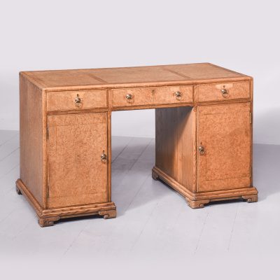 A Whytock & Reid of Edinburgh Pollard Oak Desk